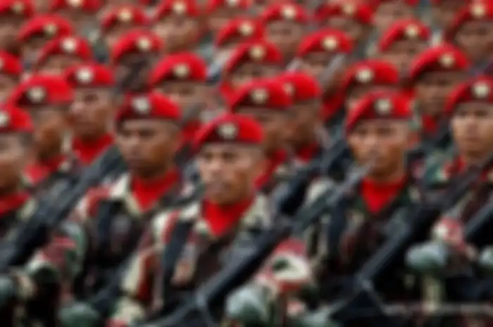 Strategi Kopassus kalahkan ribuan pemberontak Kongo memang kisah yang cukup fenomenal, yang menunjukkan kecerdikan pasukan baret merah andalan TNI.