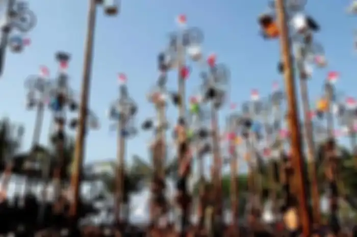 Sejarah dibalik lomba panjat pinang yang sudah dilakukan turun temurun untuk merayakan Hari Kemerdekaan Indonesia.