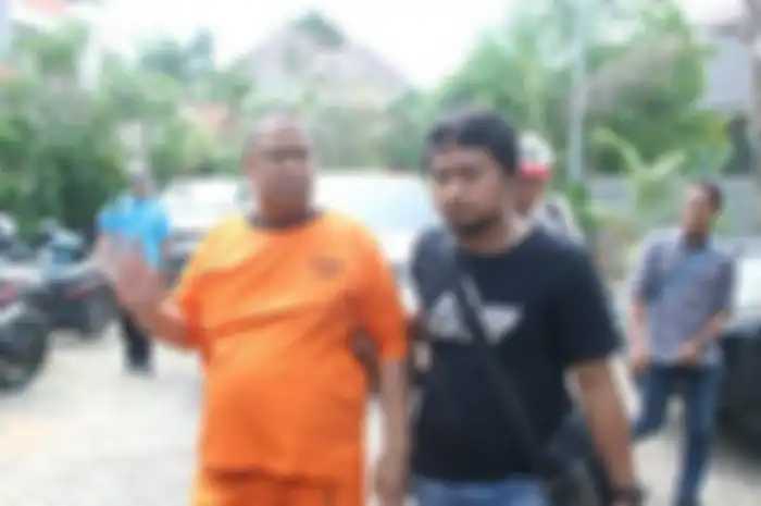 Kekayaan Adam yang didapat selama menekuni bisnis narkoba sejak tahun 2000 lalu akhirnya disita oleh BNN.