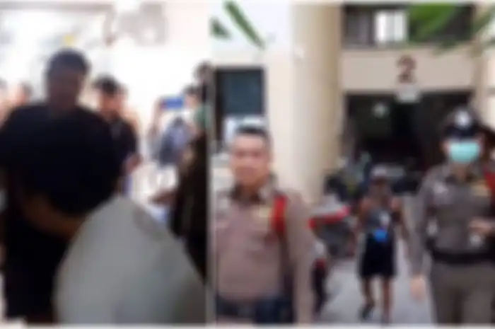 Maka warga keluar rumah dan memanggil polisi untuk menggerebek sebuah apartemen lantai 3, tempat di mana bau busuk itu tercium.