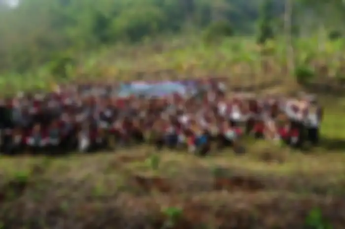 Salah satu kegiatan Pramuka yang banyak disenangi anak-anak dan diharapkan mengenal dan mencintai lingkungan semakin menebal adalah perkemahan.