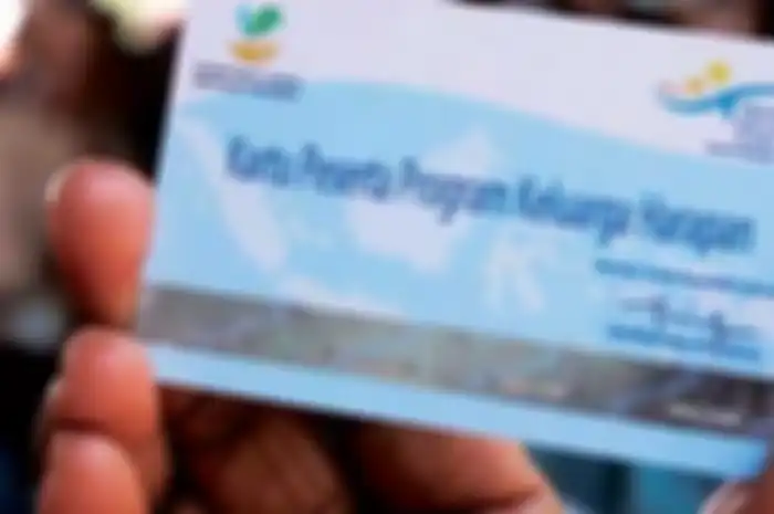 Sejak Program Keluarga Harapan ( PKH) diluncurkan, keluarga yang masuk kategori miskin bisa menerima bantuan tunai dari pemerintah.