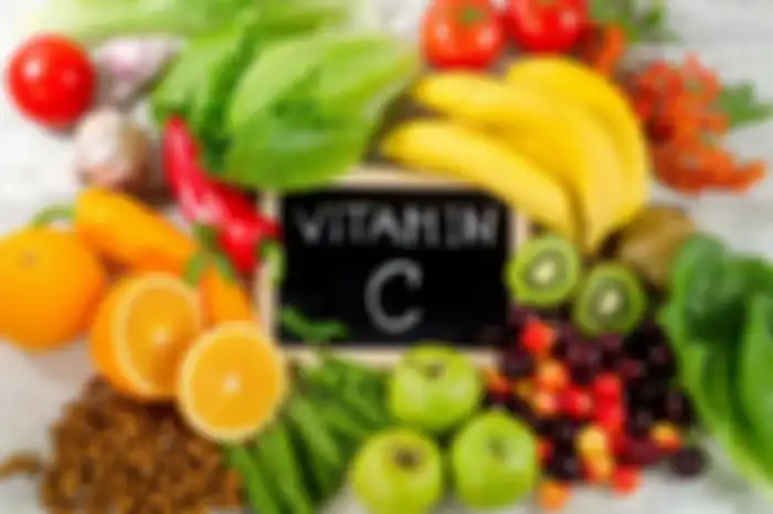 'Berdamai' hidup di tengah pandemi Covid-19, dengan konsumsi makanan yang mengandung vitamin B dan C untuk imunitas tubuh.