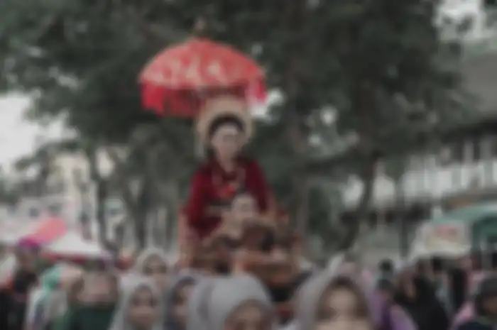 Merarik memiliki makna yaitu keberanian bertanggung jawab, keteguhan mewujudkan pernikahan dan penyelesaian perkara melalui musyawarah.
