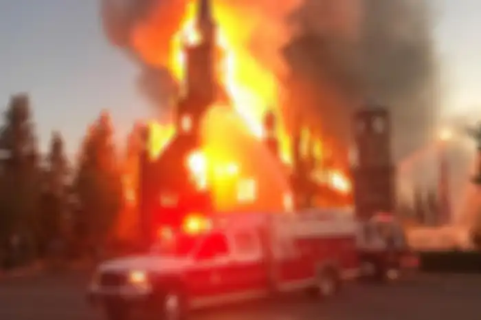 Gereja dibakar di Kanada.