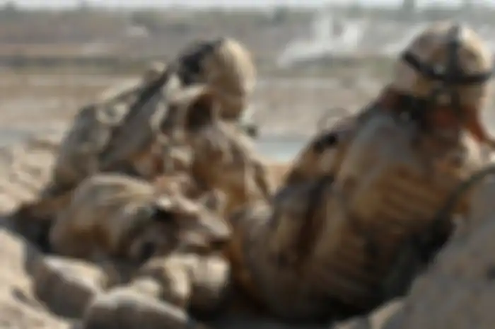 Sniper Inggris di Afghanistan dari jarak jaruh berhasil 'bungkam' penembak mesin Taliban.