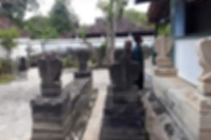 Ada cerita, saat perang melawan Pajang, Mataram Islam dibantu oleh pasukan gaib yang terdiri atas para lelembut.