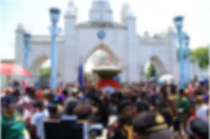 Perang Takhta Jawa III membuat Mataram Islam pecah jadi dua: Kasunanan Surakarta dan Kesultanan Yogyakarta. Lalu pecah lagi jadi Mangkunegaran.