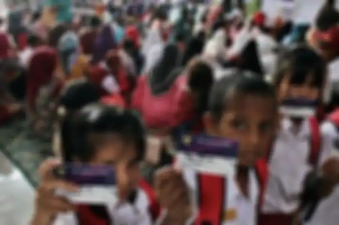 Ilustrasi - Panduan untuk cek dan daftar BLT anak sekolah.