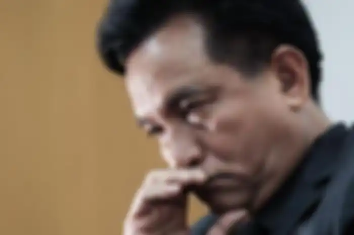Yusril Ihza Mahendra adalah sosok yang kritis terhadap Orde Baru. Dia juga yang menyusun pidato pengunduran diri Presiden Soeharto usai 32 tahun memerintah.
