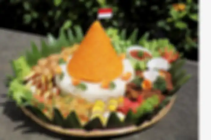 Apa saja makna filosofis nasi tumpeng dan bagaimana hubungannya dengan konsep ketuhanan? Simak artikel ini untuk mengetahuinya.
