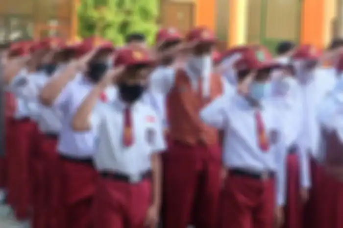 Saat bersekolah dulu, apakah ibu dan bapak mempunyai peran dalam proses belajar? Jika ya, seperti apa peran yang dimiliki? (Kompas/Elgana)