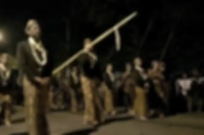 Kirab pusaka keraton surakarta.