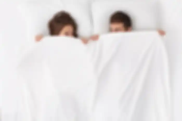Apa arti mimpi melihat suami berhubungan badan dengan wanita lain? Simak penjelasan Primbon Jawa tentang mimpi ini di sini.