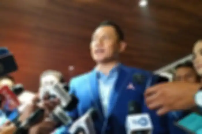 Ternyata bukan Agus Harimurti Yudhoyono yang ditunjuk Presiden Jokowi sebagai Menteri Pertanian definitif, tapi Amral Sulaiman.