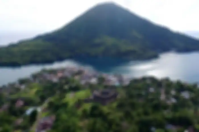 Pembantaian Pulau Banda disebabkan oleh perebutan rempah oleh Belanda.
