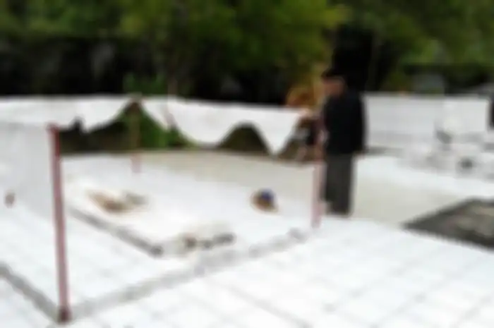 Makam Roro Oyi (Kisah Cinta Terlarang Roro Oyi).