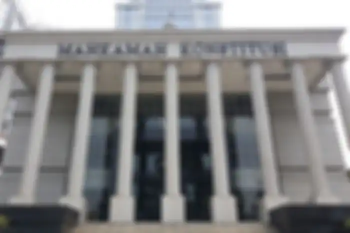 Mahkamah Konstitusi (MK) membuat putusan penting menjelang Pilkada serentak 2024 ini.