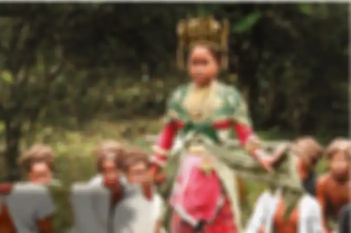 Karena dianggap erotis, ada beberapa goyangan atau tarian tradisional yang masuk kategori terlarang. Dikaitkan dengan malima.