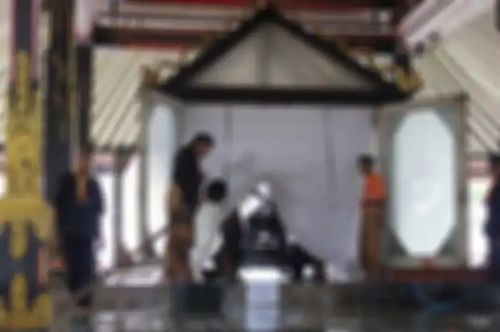 Meriam Nyai Setomi menjadi salah satu pusaka Keraton Kasunanan Surakarta paling keramat. Konon, ini adalah meriam peninggalan Sultan Agung.