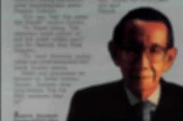 Sumitro Djojohadikusumi dikenal sebagai begawan ekonomi yang gemar melontarkan kritik, bahkan kepada besannya sendiri, Soeharto.