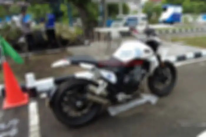 SIM yang Digunakan untuk Pengendara Motor 500 CC adalah SIM C1, biaya pembuatannya adalah Rp100 ribu, belum termasuk asuransi dan pemeriksaan kesehatan (KOMPAS.com)