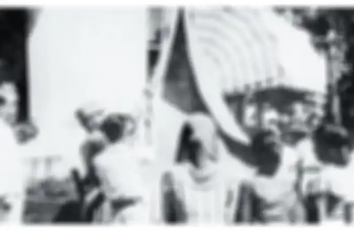 Bendera merah putih yang dikibarkan saat proklamasi kemerdekaan RI 17 Agustus 1945 ternyata berasal dari tenda warung soto.