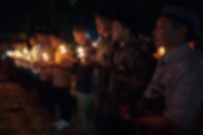 Malam tirakatan, cara orang Jawa memperingati Hari Kemerdekaan Indonesia.