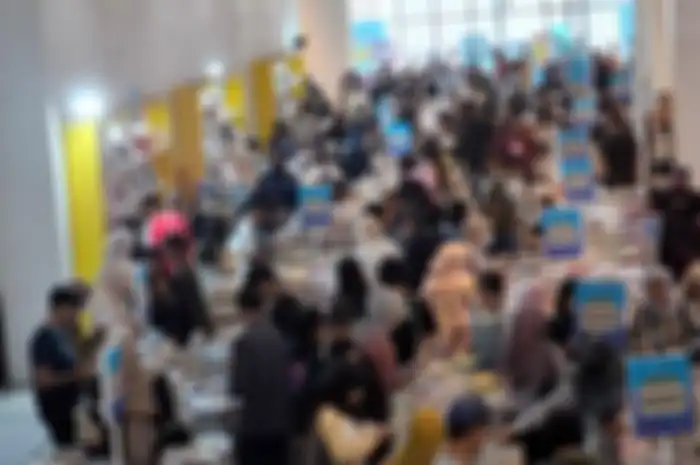 Semesta Buku di Pesta Literasi Indonesia di Taman Ismail Marzuki didatangi banyak pengunjungi, lebih dari 28 ribu orang datang ke situ.