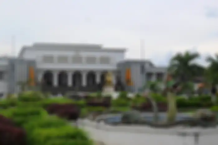 Setelah 'dokumen' itu ketemu terungkap memang 'bekas' keraton Kerajaan Kutai itu atas nama Aji Muhammad Parikesit, penguasa terakhir Kesultanan Kutai Kartanegara (Wikipedia Commons)