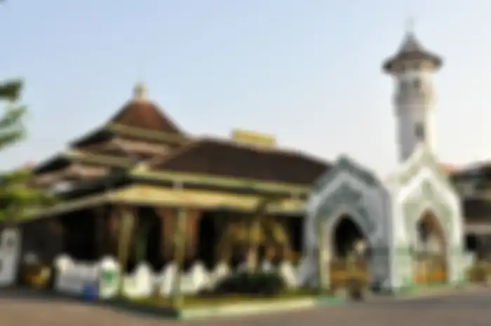 Masjid Wustho Mangkunegaran Solo, masjid yang dulu berstatus 'masjid negara' Kadipaten Mangkunegaran. Cocok untuk iktikaf (Wikipedia Commons)