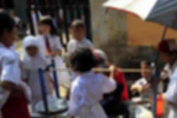 4 Jajanan Sekolah Paling Berbahaya