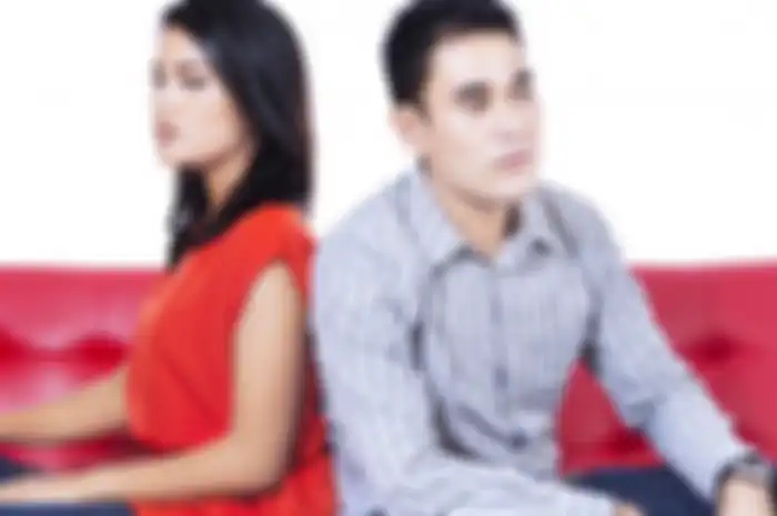 Ibu Suka Selingkuh, Begitu Juga Anak Perempuannya