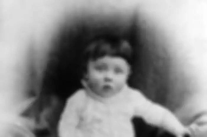 Saat melihat foto mereka saat masih kecil, pernahkah kita berpikir, mereka, ketika besar akan dicatat sejarah sebagai manusia paling kejam?