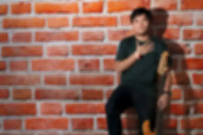 Besar di lingkungan musik, Barry tidak kesulitan untuk memilih cita-cita. "Sebetulnya saya ingin jadi superhero, tapi kayaknya terlalu ngayal. Yang paling masuk akal, ya, jadi musisi."