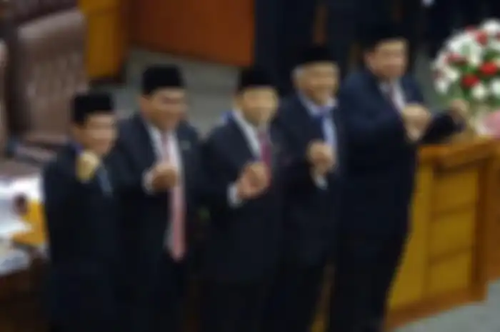 Lima pimpinan DPR RI usai pelantikan Ketua DPR RI Setya Novanto di Kompleks Parlemen, Senayan, Jakarta, Rabu (30/11/2016)