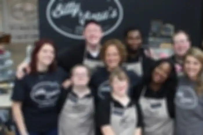 Amy dan suaminya juga menemukan bahwa hampir 70% orang dewasa di kota Wilmington, North Carolina, Amerika Serikat, adalah penyandang disabilitas.