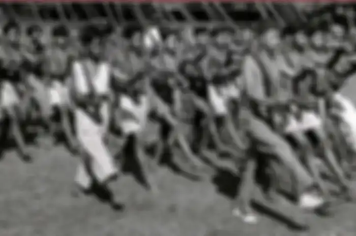 Tapi tidak sedikit laskar yang dibentuk oleh tokoh-tokoh karismatis dan jagoan lokal suatu daerah ataupun tokoh militer bekas didikan Jepang seperti Kompi Barisan Berani Mati.