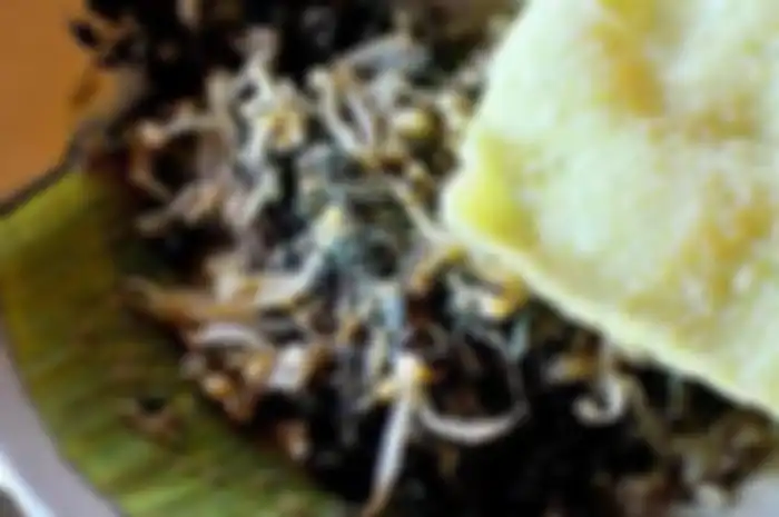 Jika makanan-makanan khas Surabaya didaftar, maka makanan ini layak menempati urutan pertama.