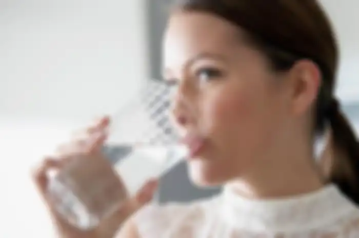 Ini Dia, Enam Alasan Mengapa Kita Perlu Mengonsumsi 3 Liter Air Putih Sehari