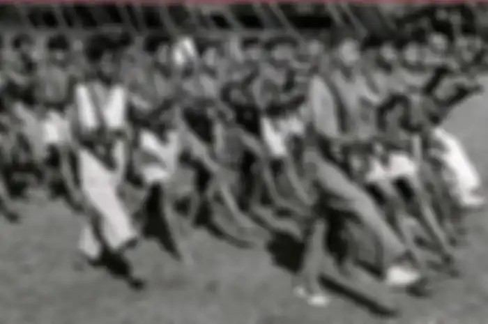 Kolonel Moestopo tidak memiliki pasukan untuk mengamankan  Bung Karno dan Bung Hatta serta para staf lainnya sehingga terpaksa mengambil langkah kontroversial.