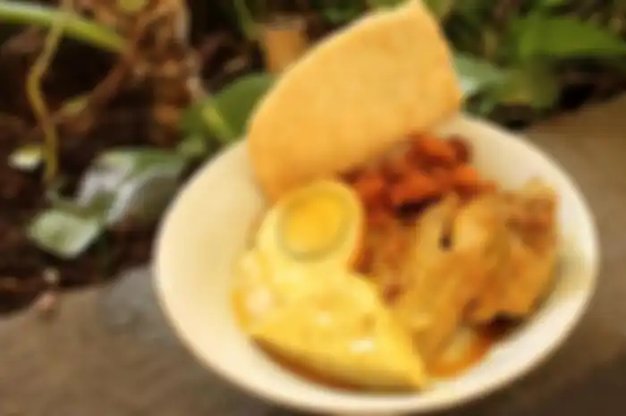 Nemu Bubur Lemu di Dapur Solo