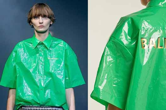 Sangat aneh, gaya busana yang satu ini, membuat netizen melongo. Bagaimana bisa baju yang sekilas mirip mantel plastik itu dihargai jutaan rupiah?