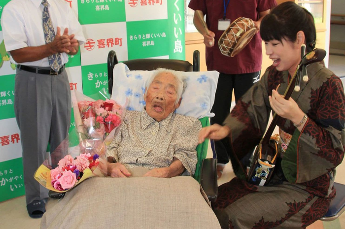 Diketahui Tajima lahir 4 Agustus 1900, di Araki, Jepang dan sekarang tinggal di kota Kikai di Kyushu, paling selatan dari empat pulau utama Jepang.