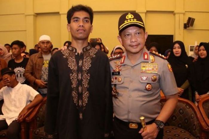 Irfan bersama Tito Karnavian