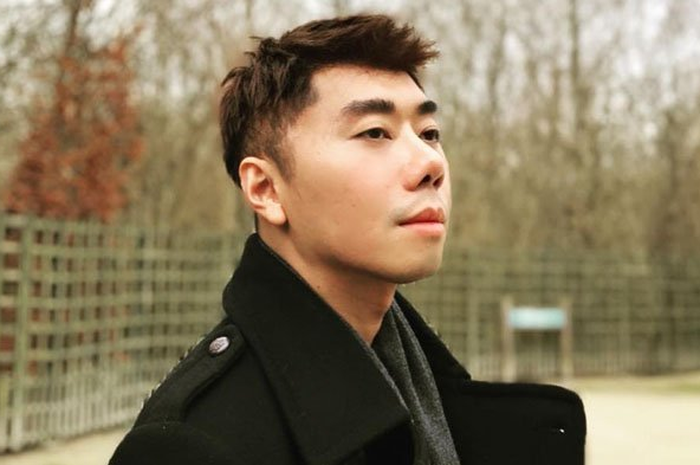 Popularitas Roy Kiyoshi sebagai konsultan spiritual dan pembaca tarot dilatarbelakangi dirinya sebagai anak indigo. Kenali 5 ciri anak indigo berikut.