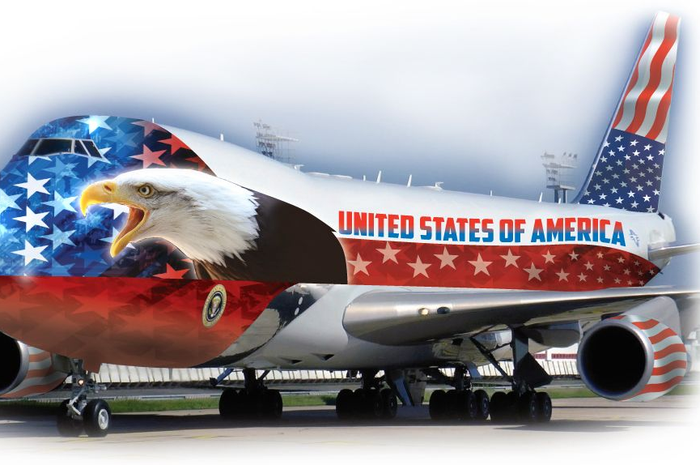 Hanya ada satu buah Air Force One yang diperuntunkkan bagi presiden. Sementara jika wakil presiden terbang dengan pesawat tersebut, maka julukannya adalah Air Force Two.