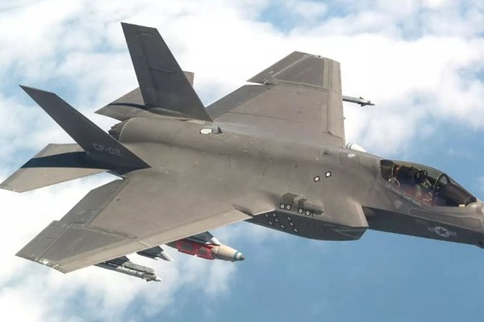 Debut F-35 AS (sebenarnya mungkin Israel yang pertama benar-benar menggunakan F-35 dalam pertempuran) nampaknya tidak begitu memuaskan.