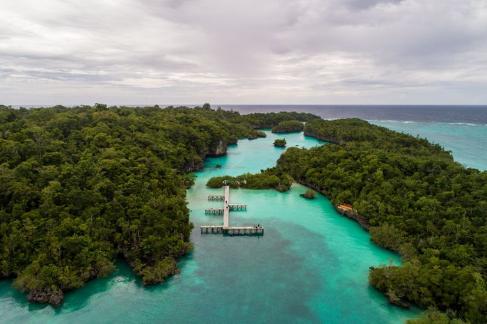 Salah satu pecahan surga yang ada di Timur Indonesia adalah Kepulauan Kei, Provinsi Maluku.