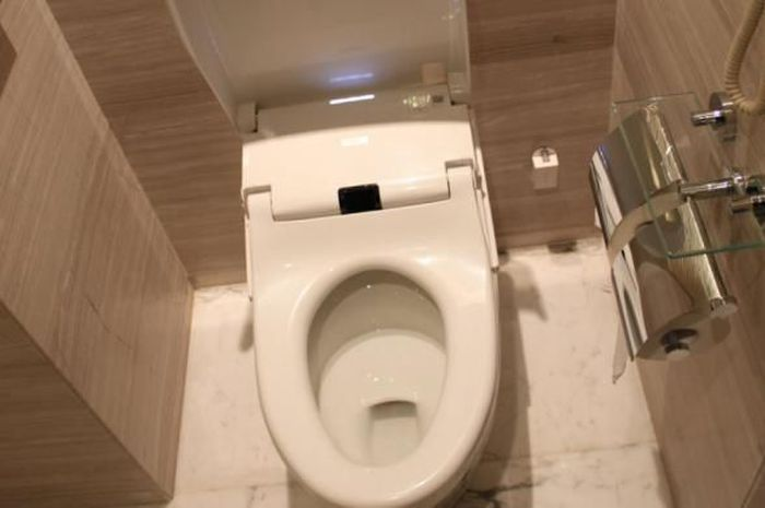 Cukup dengan bahan ini, masalah toilet mampat bisa diatasi dengan mudah dan tentu saja murah. Ini cara menggunakannya.